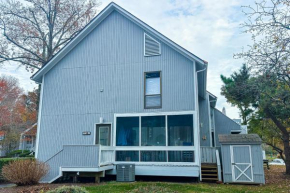 Sea Colony --- 3401 Round Robin Way